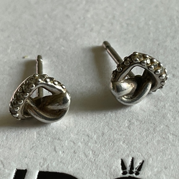 Pandora heart knotted earrings - Picture 2 of 5